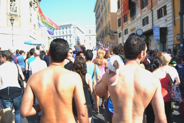 Gay par na paradi u Rimu 2013. godine